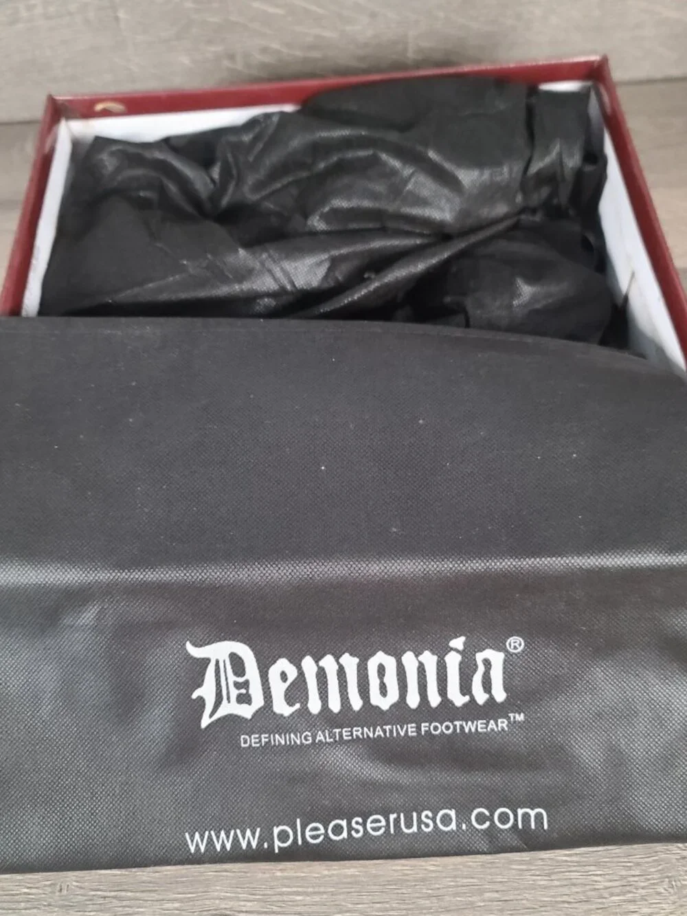 Demonia Black Velvet Dolly 09 Pumps Size 16M
